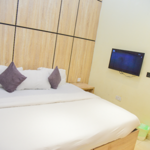 Alommah Standard Room 105